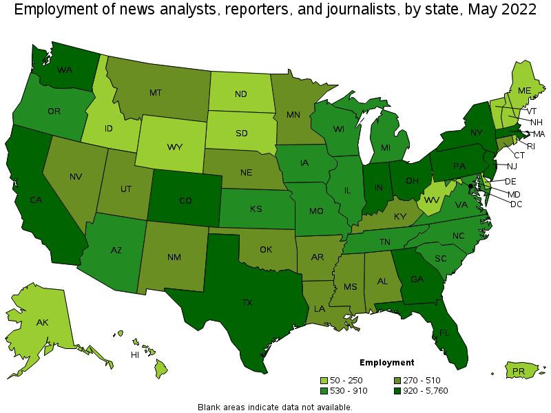 Map of employment of news analysts, reporters, and journalists by state, May 2022