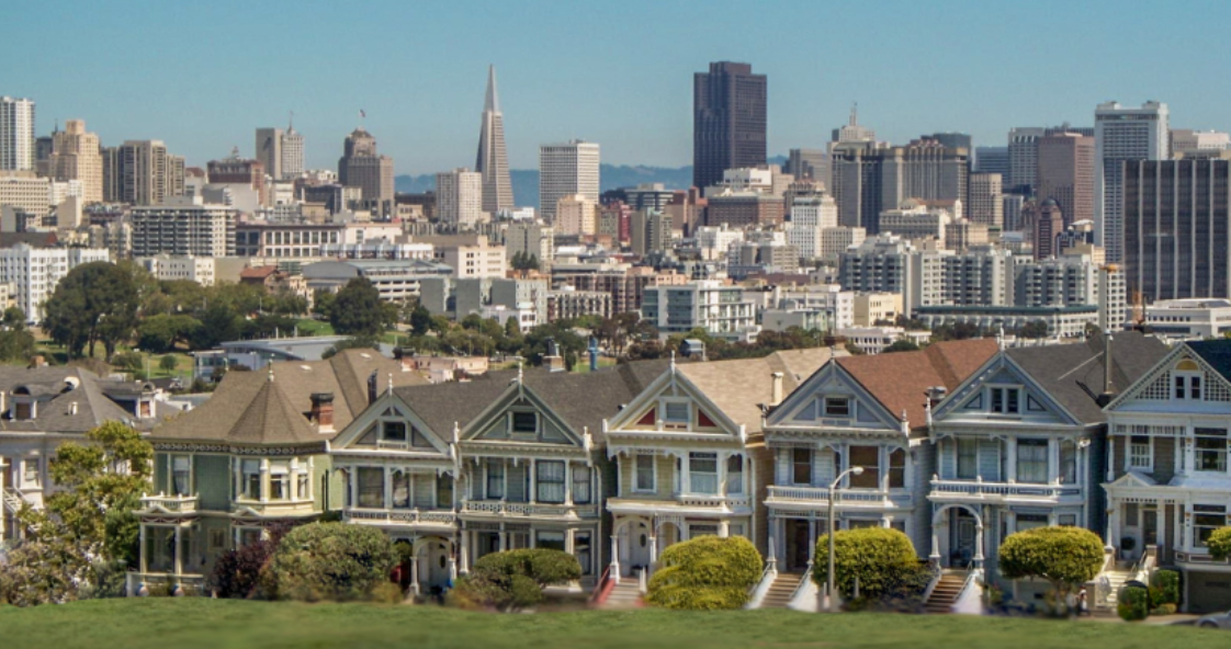 Photo of houses and skyscrapers in San Francisco, California