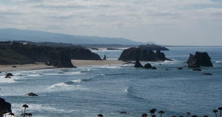 Photo of cliffs and beaches on the Pacific Northwest coast
