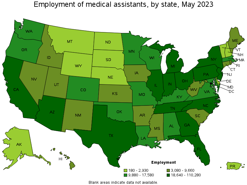 how much money does a medical assistant make monthly