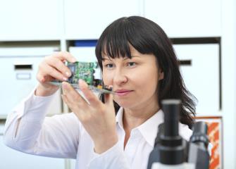 Electro Mechanical And Mechatronics Technologists And Technicians Occupational Outlook Handbook U S Bureau Of Labor Statistics