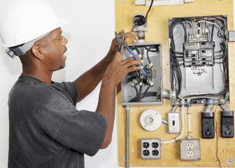 how much money do electrical repairs make a year