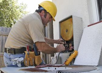 general maintenance and repair workers image
