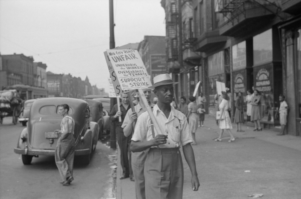 Image of workers on strike